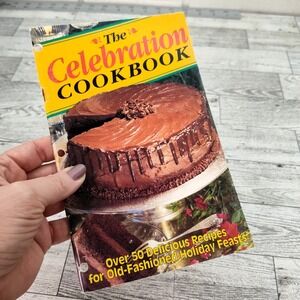 Celebration Cookbook‎ Booklet 50 Old Fashioned Holiday Dessert Recipes 1992